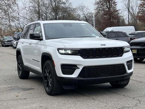 2024 Jeep Grand Cherokee Altitude