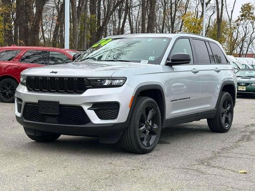 2024 Jeep Grand Cherokee Altitude