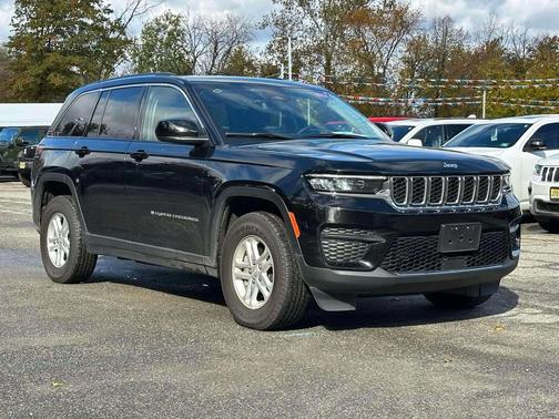 2023 Jeep Grand Cherokee Laredo