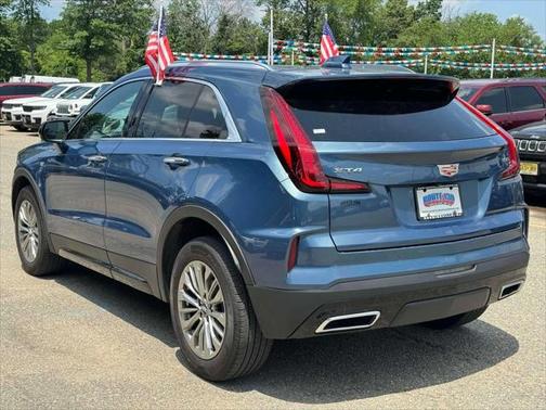 2024 Cadillac XT4 Premium Luxury
