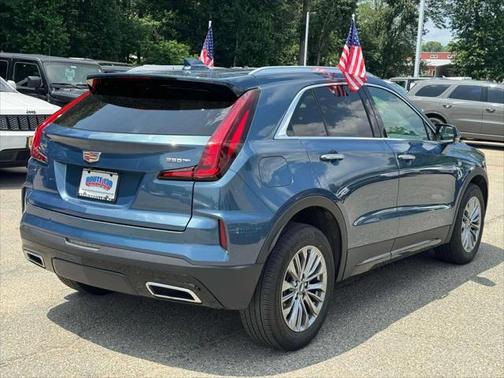 2024 Cadillac XT4 Premium Luxury