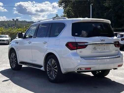 2018 INFINITI QX80 Base