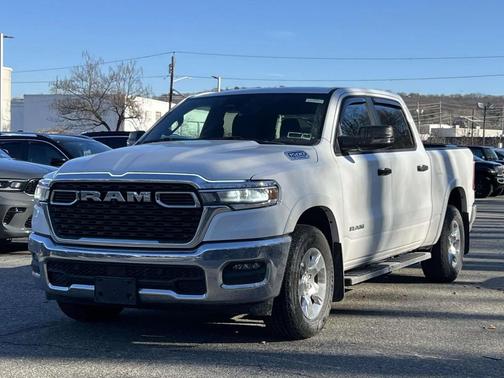 2025 RAM 1500 Big Horn/Lone Star