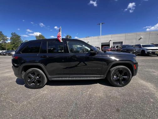 2023 Jeep Grand Cherokee Limited X