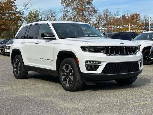2023 Jeep Grand Cherokee 4xe Base