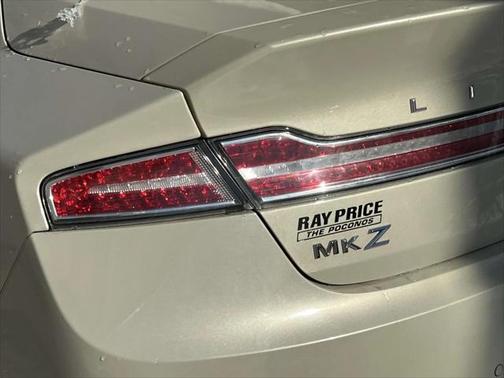 2014 Lincoln MKZ Base