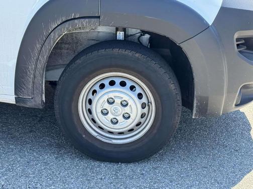 Bright White Clearcoat 2026 RAM ProMaster 2500 Tradesman