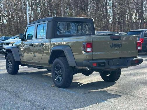 2025 Jeep Gladiator Sport