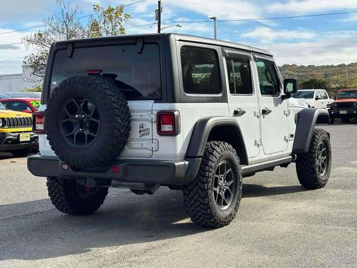 2024 Jeep Wrangler Willys