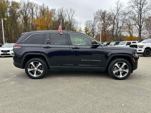 2023 Jeep Grand Cherokee 4xe Base