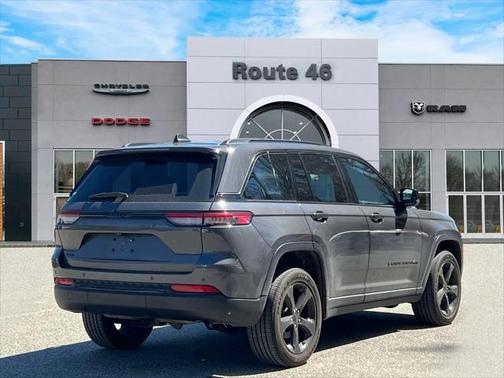 2023 Jeep Grand Cherokee Altitude