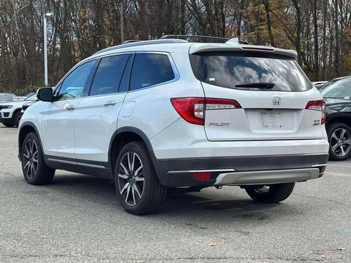 2020 Honda Pilot AWD Elite