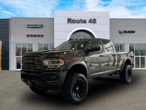 2022 RAM 3500 Laramie Crew Cab 4x4 6'4' Box