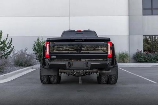 2024 Ford F-450 Platinum