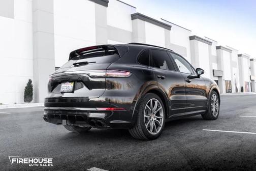 2023 Porsche Cayenne GTS