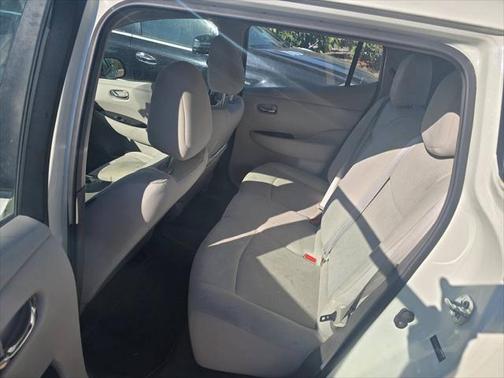 2011 Nissan Leaf SL