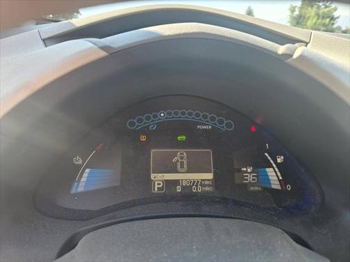 2011 Nissan Leaf SL