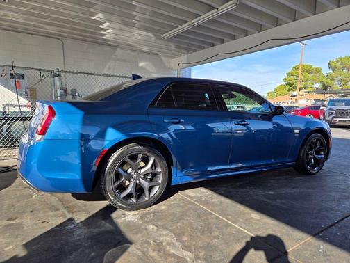 2023 Chrysler 300 Touring
