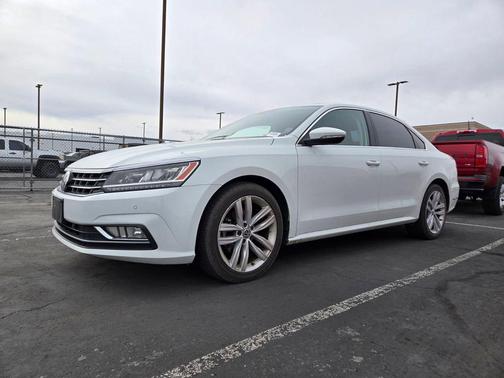 2018 Volkswagen Passat 2.0T SE