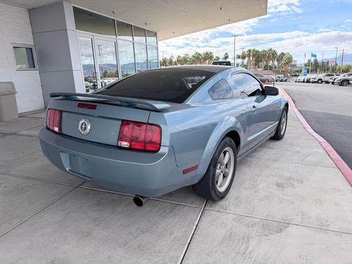 2006 Ford Mustang Base