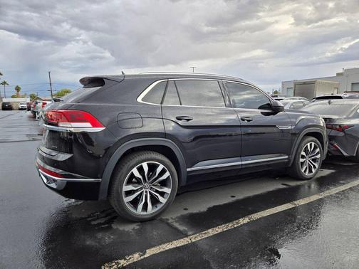 2023 Volkswagen Atlas Cross Sport 3.6L V6 SEL Premium R-Line