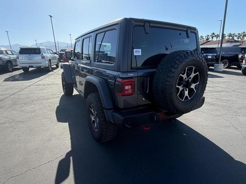 Granite Crystal Metallic Clearcoat 2019 Jeep Wrangler Unlimited Rubicon