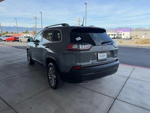 2021 Jeep Cherokee Latitude Lux