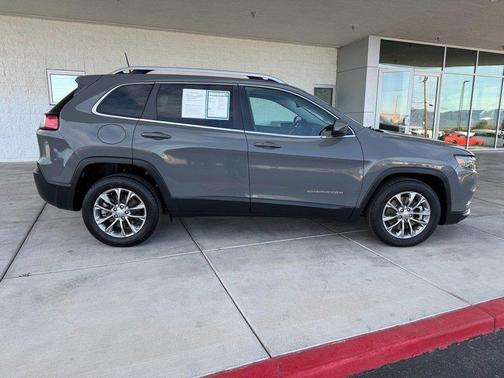 2021 Jeep Cherokee Latitude Lux