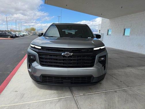 2024 Chevrolet Traverse LS