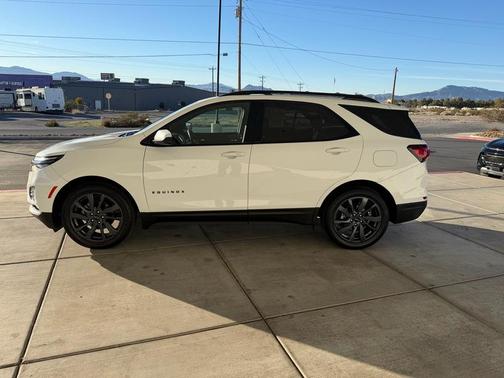 2023 Chevrolet Equinox FWD RS