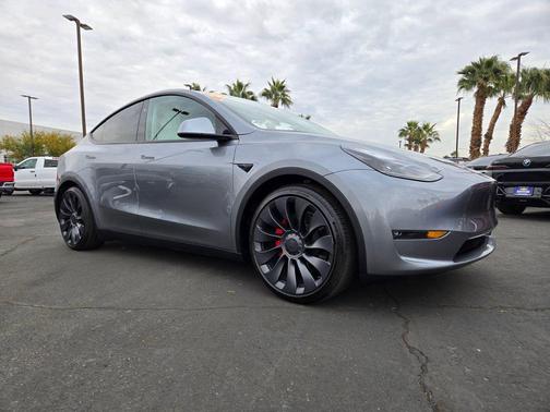 2024 Tesla Model Y Performance Dual Motor All-Wheel Drive