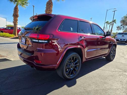 2018 Jeep Grand Cherokee Altitude