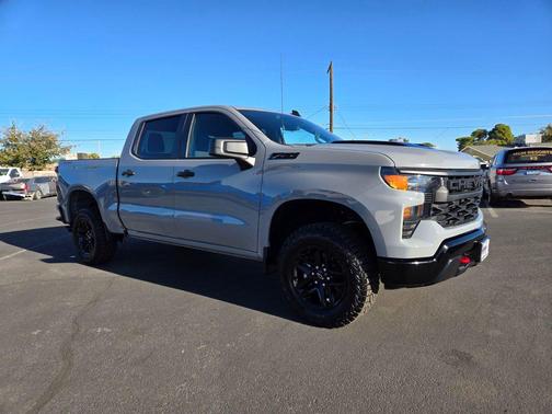 2024 Chevrolet Silverado 1500 Custom Trail Boss