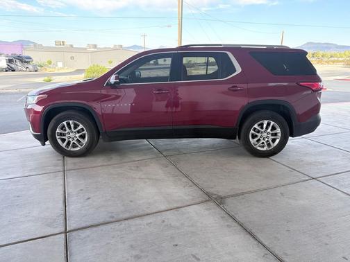 2018 Chevrolet Traverse LT Cloth