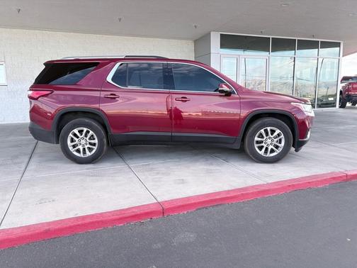 2018 Chevrolet Traverse LT Cloth