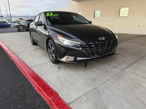 2022 Hyundai ELANTRA Limited