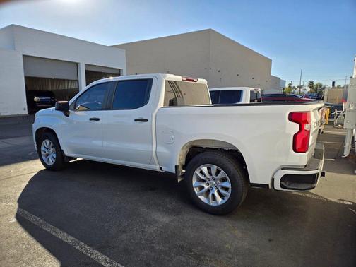 2022 Chevrolet Silverado 1500 Custom
