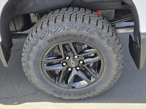 2025 Chevrolet Silverado 1500 Custom Trail Boss