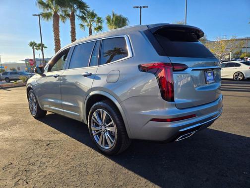 2025 Cadillac XT6 Premium Luxury FWD