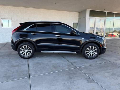 2020 Cadillac XT4 Premium Luxury