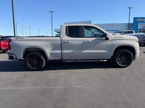 White Sands 2026 Chevrolet Silverado 1500 RST