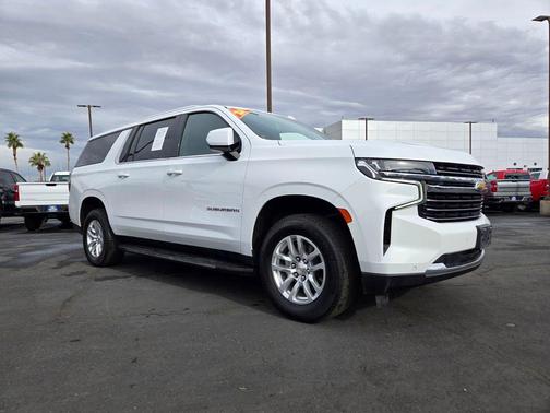 2024 Chevrolet Suburban LT