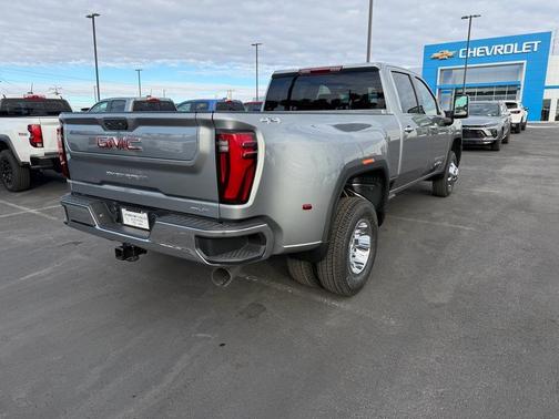 2026 GMC Sierra 3500 SLT