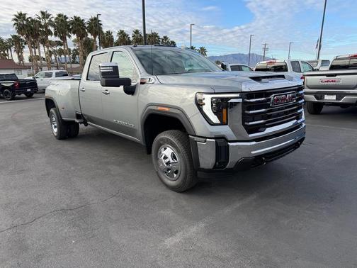 2026 GMC Sierra 3500 SLT