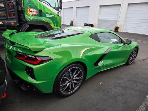 2026 Chevrolet Corvette Stingray w/1LT