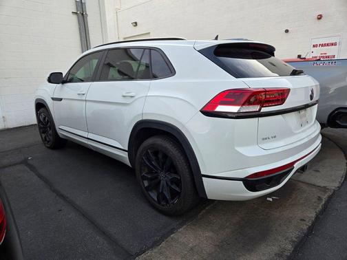 2021 Volkswagen Atlas Cross Sport 3.6L V6 SEL R-Line