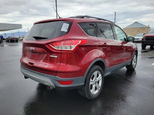 Photo 4 of 5 of 2013 Ford Escape SE