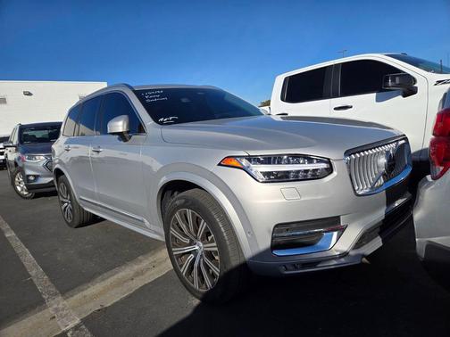 2023 Volvo XC90 B6 Plus 6-Seater