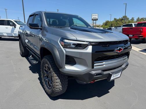 Sterling Gray Metallic 2025 Chevrolet Colorado ZR2