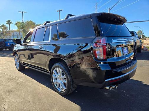 2024 Chevrolet Suburban 2WD High Country